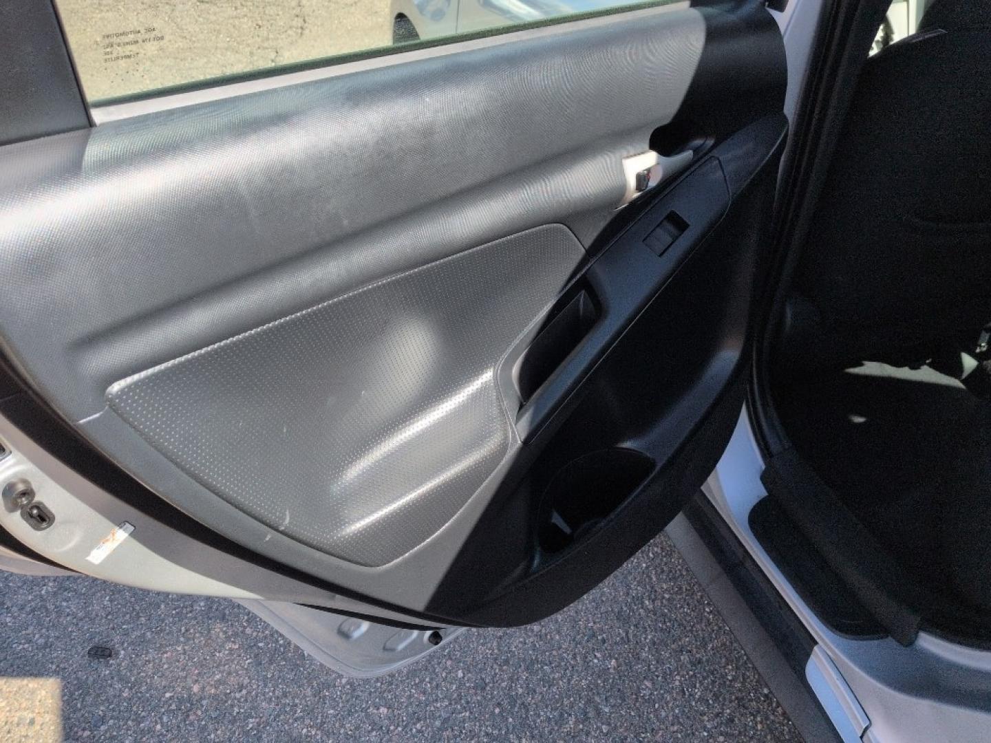 2010 SILVER Pontiac Vibe Base (5Y2SP6E03AZ) with an 4 Cyl, 2.4L engine, Automatic transmission, located at 10890 W. Colfax Ave., Lakewood, CO, 80215, (303) 274-7692, 39.739914, -105.120132 - Photo#14