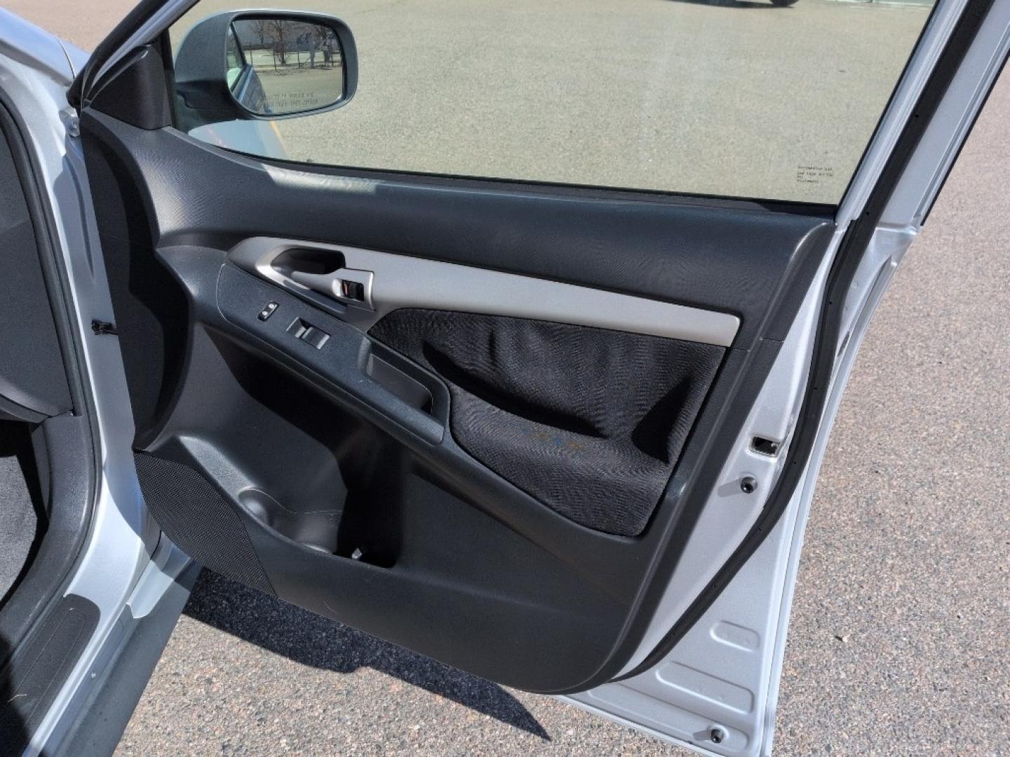 2010 SILVER Pontiac Vibe Base (5Y2SP6E03AZ) with an 4 Cyl, 2.4L engine, Automatic transmission, located at 10890 W. Colfax Ave., Lakewood, CO, 80215, (303) 274-7692, 39.739914, -105.120132 - Photo#16