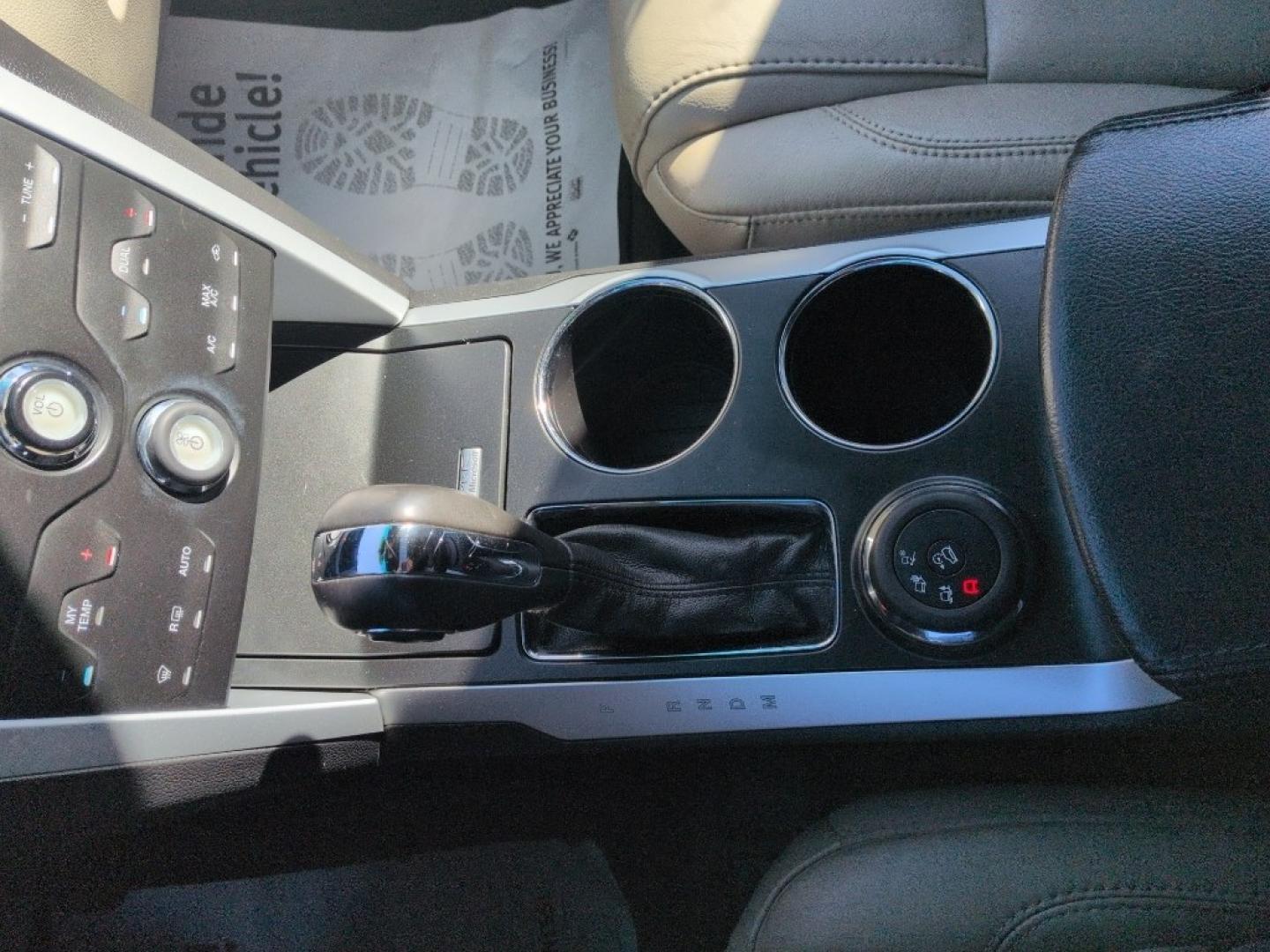 2013 WHITE Ford Explorer XLT (1FM5K8D89DG) with an V6, 3.5L engine, Automatic transmission, located at 10890 W. Colfax Ave., Lakewood, CO, 80215, (303) 274-7692, 39.739914, -105.120132 - Photo#13