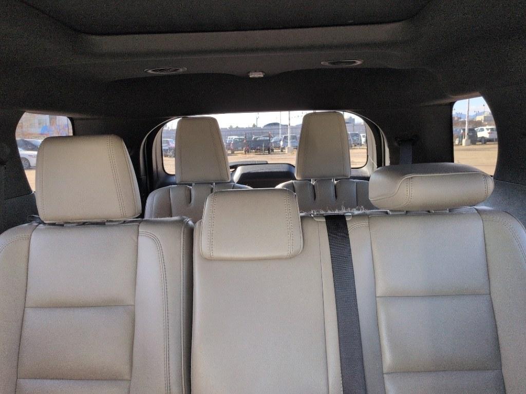 2013 WHITE Ford Explorer XLT (1FM5K8D89DG) with an V6, 3.5L engine, Automatic transmission, located at 10890 W. Colfax Ave., Lakewood, CO, 80215, (303) 274-7692, 39.739914, -105.120132 - Photo#14