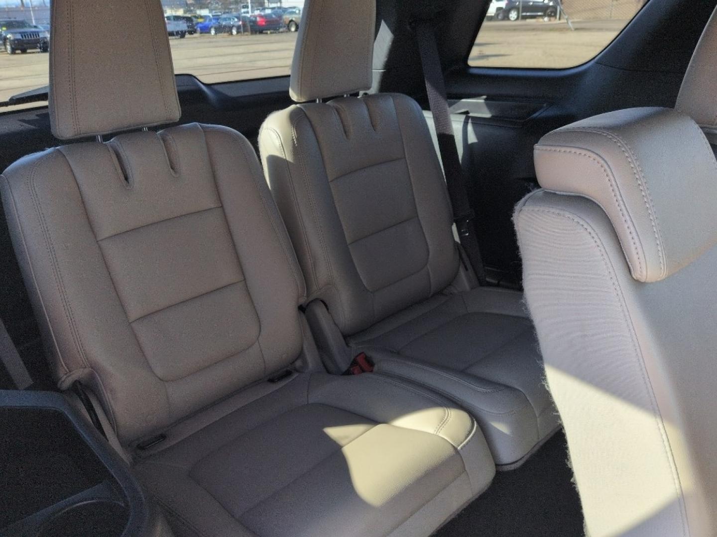 2013 WHITE Ford Explorer XLT (1FM5K8D89DG) with an V6, 3.5L engine, Automatic transmission, located at 10890 W. Colfax Ave., Lakewood, CO, 80215, (303) 274-7692, 39.739914, -105.120132 - Photo#22