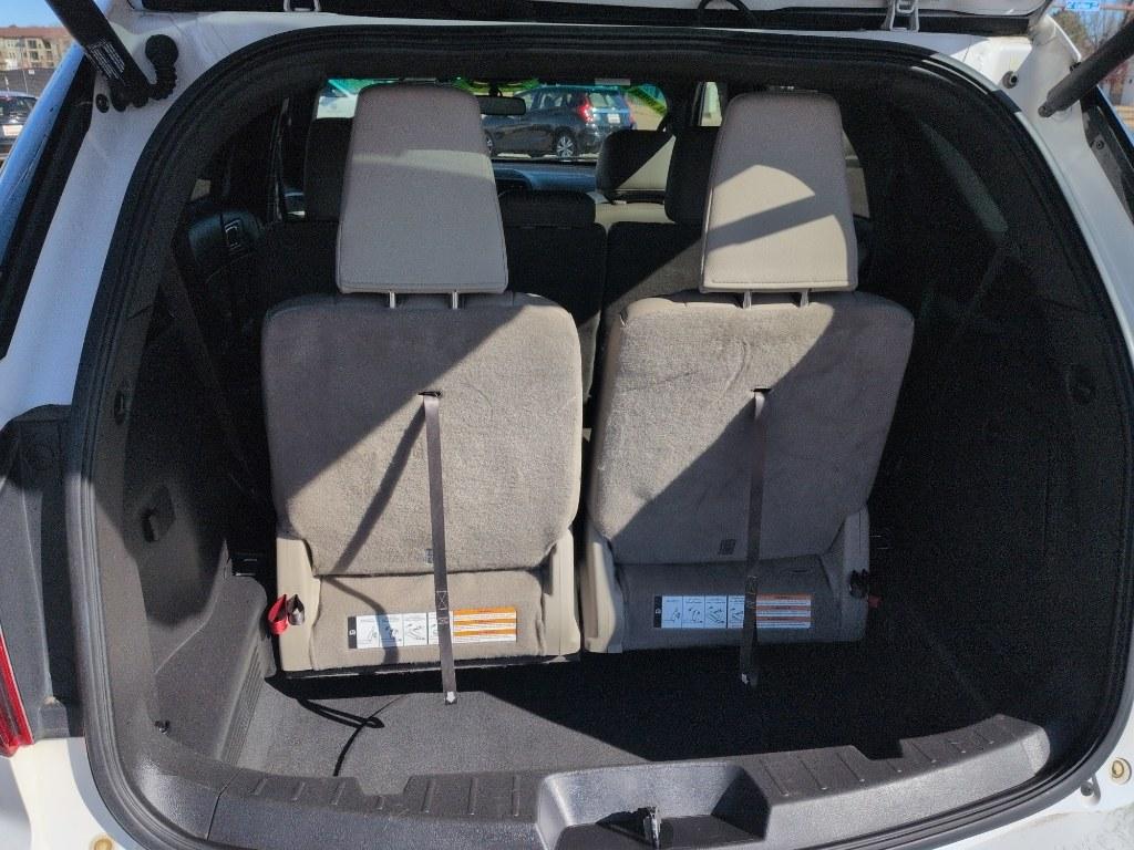 2013 WHITE Ford Explorer XLT (1FM5K8D89DG) with an V6, 3.5L engine, Automatic transmission, located at 10890 W. Colfax Ave., Lakewood, CO, 80215, (303) 274-7692, 39.739914, -105.120132 - Photo#23