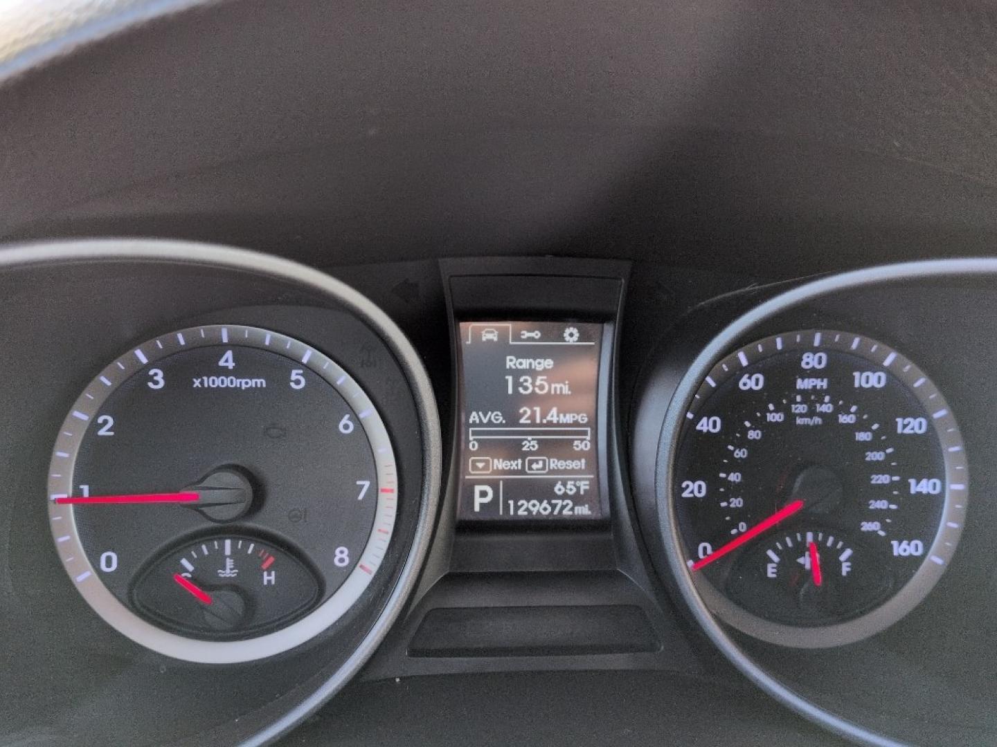 2016 RED Hyundai Santa Fe Sport Base (5XYZTDLB6GG) with an 4 Cyl, 2.4L engine, Automatic transmission, located at 10890 W. Colfax Ave., Lakewood, CO, 80215, (303) 274-7692, 39.739914, -105.120132 - Photo#11