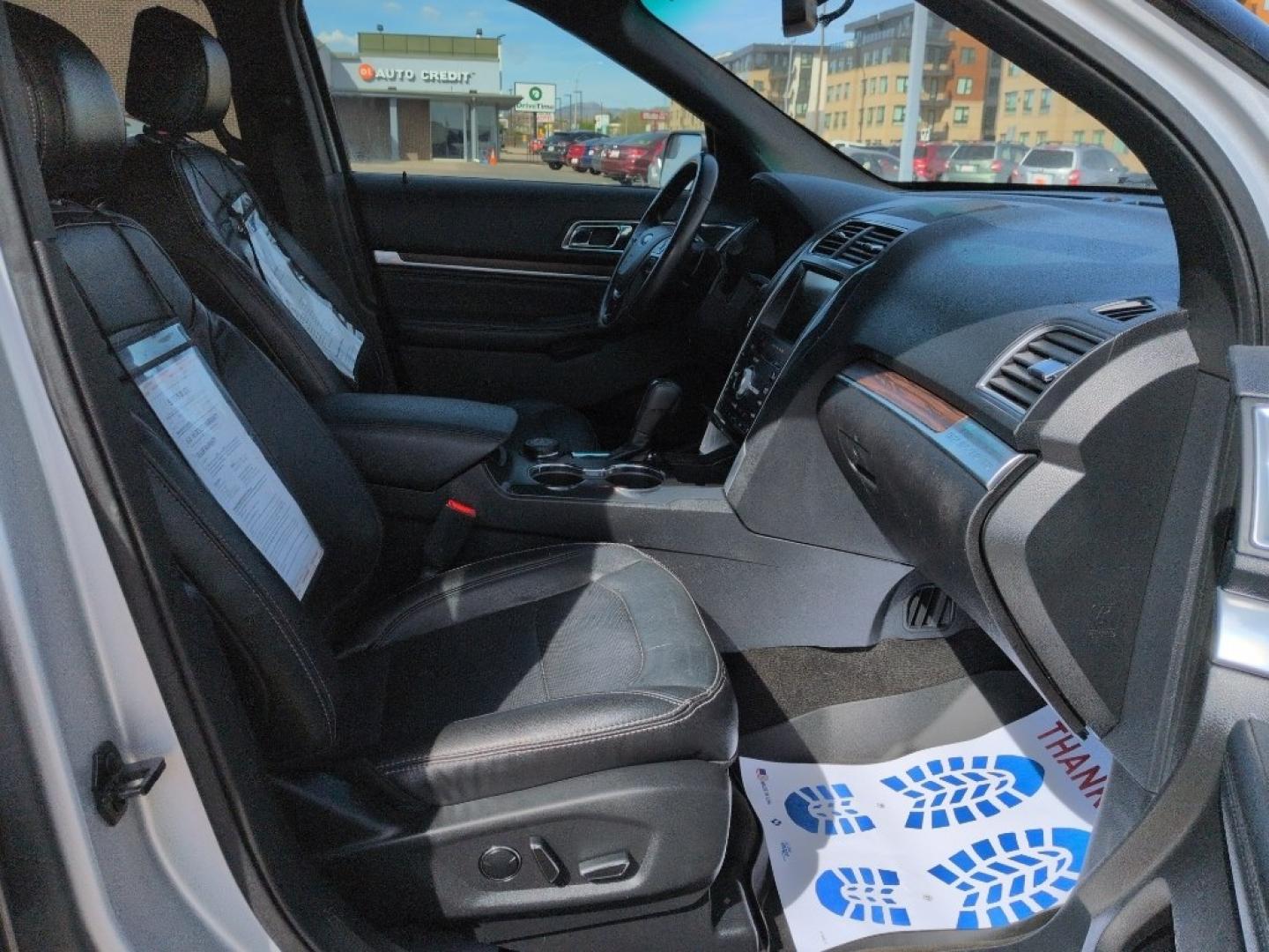 2016 SILVER Ford Explorer Limited (1FM5K8F86GG) with an V6, 3.5L engine, Automatic transmission, located at 10890 W. Colfax Ave., Lakewood, CO, 80215, (303) 274-7692, 39.739914, -105.120132 - Photo#20