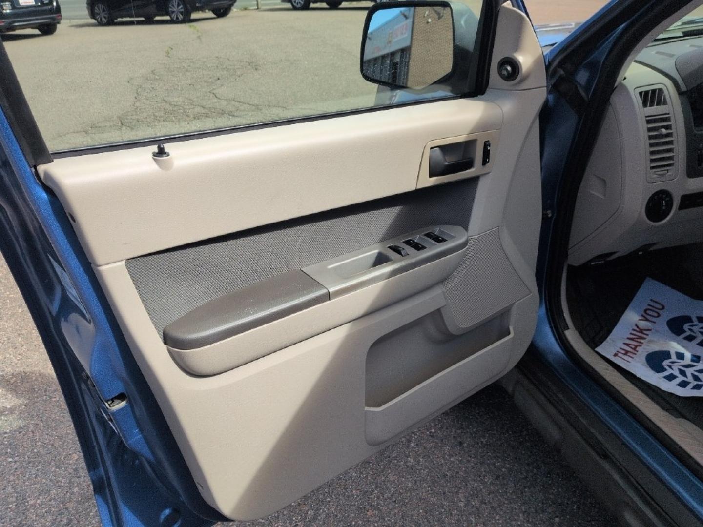 2009 BLUE Ford Escape XLT (1FMCU03779K) with an 4 Cyl, 2.5L engine, Automatic transmission, located at 10890 W. Colfax Ave., Lakewood, CO, 80215, (303) 274-7692, 39.739914, -105.120132 - Photo#8