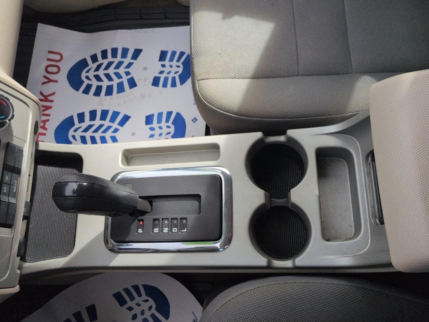 2009 BLUE Ford Escape XLT (1FMCU03779K) with an 4 Cyl, 2.5L engine, Automatic transmission, located at 10890 W. Colfax Ave., Lakewood, CO, 80215, (303) 274-7692, 39.739914, -105.120132 - Photo#13