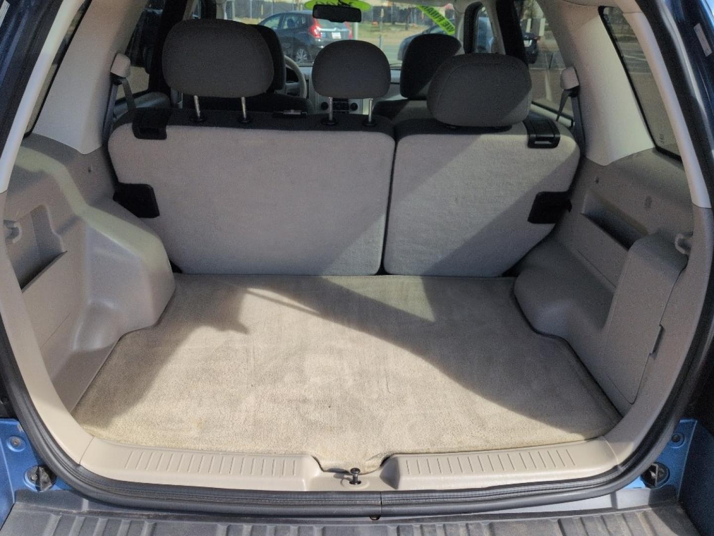 2009 BLUE Ford Escape XLT (1FMCU03779K) with an 4 Cyl, 2.5L engine, Automatic transmission, located at 10890 W. Colfax Ave., Lakewood, CO, 80215, (303) 274-7692, 39.739914, -105.120132 - Photo#20