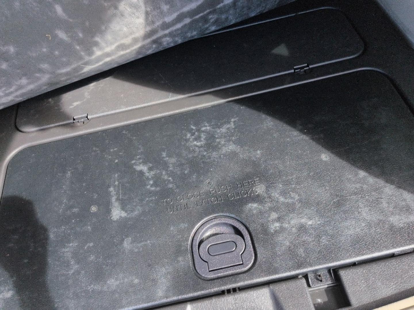 2009 BLUE Ford Escape XLT (1FMCU03779K) with an 4 Cyl, 2.5L engine, Automatic transmission, located at 10890 W. Colfax Ave., Lakewood, CO, 80215, (303) 274-7692, 39.739914, -105.120132 - Photo#21