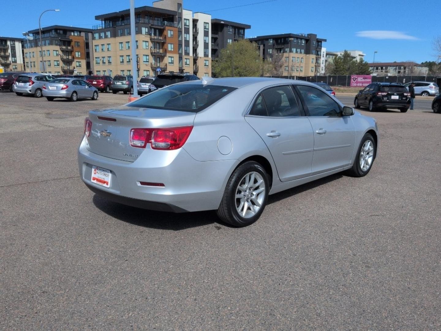 2015 SILVER Chevrolet Malibu 1LT (1G11C5SL3FF) with an 4 Cyl, 2.5L engine, Automatic transmission, located at 10890 W. Colfax Ave., Lakewood, CO, 80215, (303) 274-7692, 39.739914, -105.120132- Photo#4