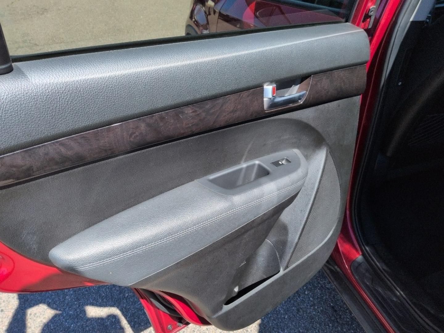 2014 RED Kia Sorento LX V6 AWD (5XYKTDA7XEG) with an V6, 3.3L engine, Automatic transmission, located at 10890 W. Colfax Ave., Lakewood, CO, 80215, (303) 274-7692, 39.739914, -105.120132 - Photo#15