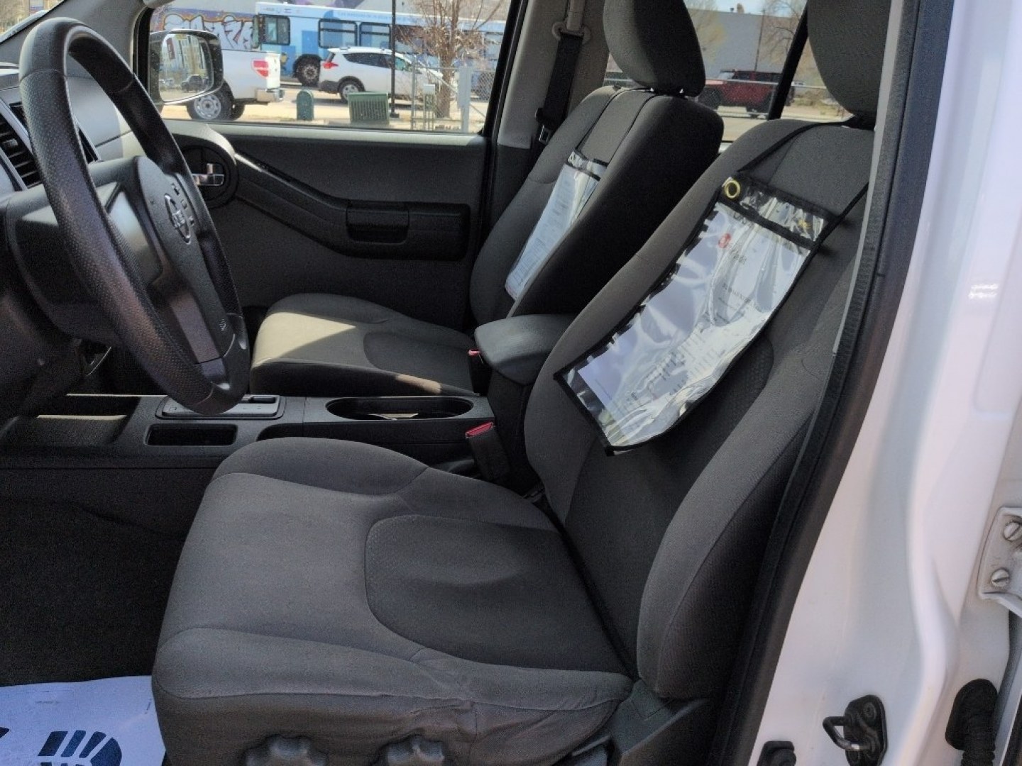 2012 WHITE Nissan Xterra X 4WD (5N1AN0NW0CC) with an V6, 4.0L engine, Automatic transmission, located at 10890 W. Colfax Ave., Lakewood, CO, 80215, (303) 274-7692, 39.739914, -105.120132 - Photo#9