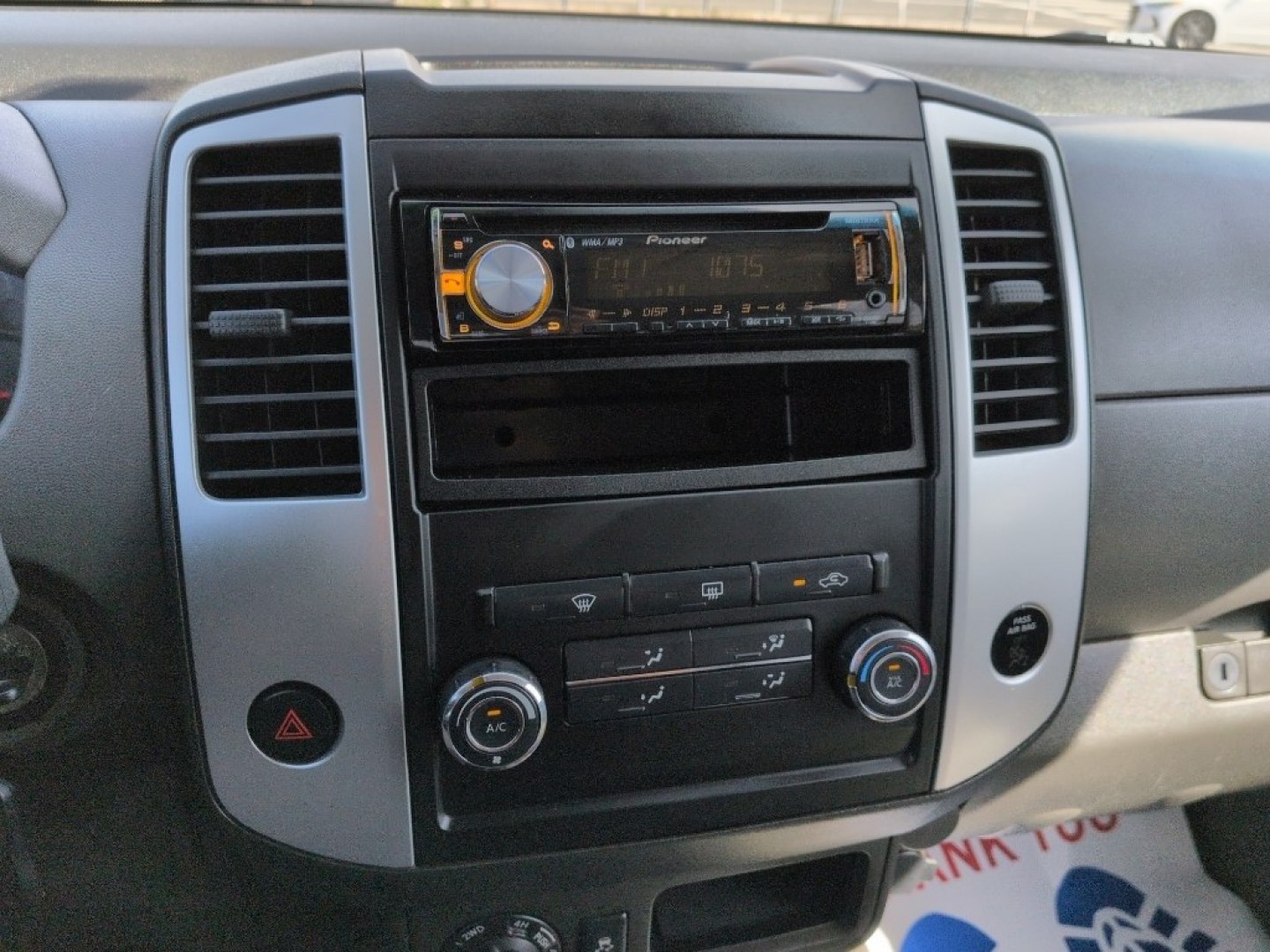 2012 WHITE Nissan Xterra X 4WD (5N1AN0NW0CC) with an V6, 4.0L engine, Automatic transmission, located at 10890 W. Colfax Ave., Lakewood, CO, 80215, (303) 274-7692, 39.739914, -105.120132 - Photo#12