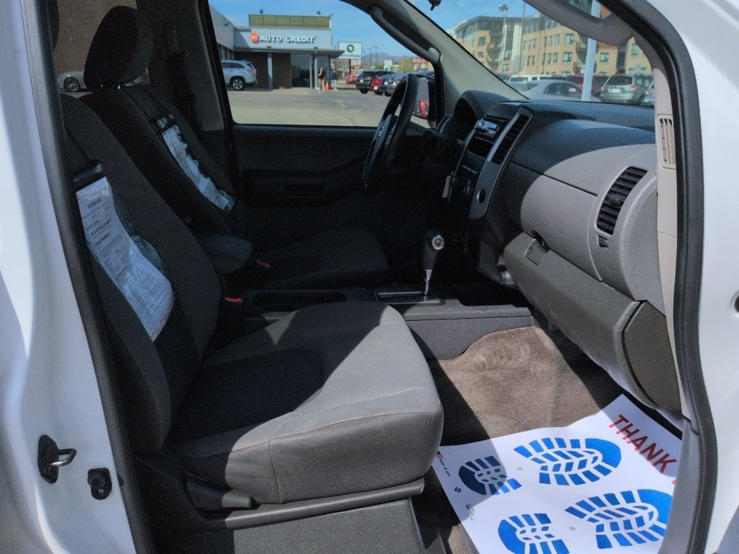 2012 WHITE Nissan Xterra X 4WD (5N1AN0NW0CC) with an V6, 4.0L engine, Automatic transmission, located at 10890 W. Colfax Ave., Lakewood, CO, 80215, (303) 274-7692, 39.739914, -105.120132 - Photo#17