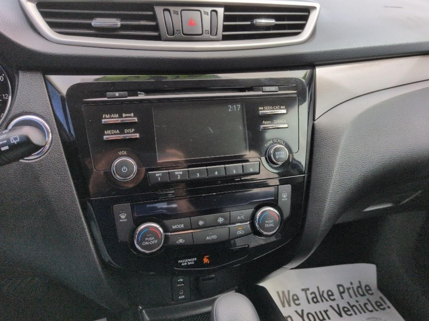 2015 WHITE Nissan Rogue S AWD (5N1AT2MV2FC) with an 4 Cyl, 2.5L engine, Automatic transmission, located at 10890 W. Colfax Ave., Lakewood, CO, 80215, (303) 274-7692, 39.739914, -105.120132 - Photo#10
