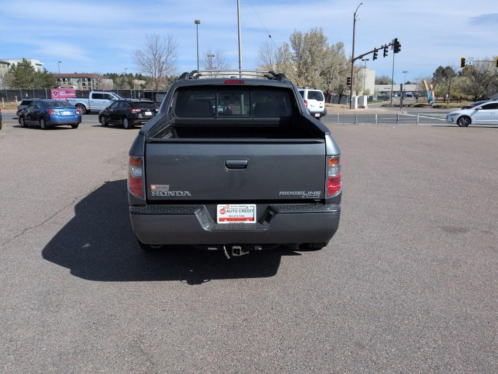 2007 GRAY Honda Ridgeline RTL (2HJYK16597H) with an V6, 3.5L engine, Automatic transmission, located at 10890 W. Colfax Ave., Lakewood, CO, 80215, (303) 274-7692, 39.739914, -105.120132 - Photo#5