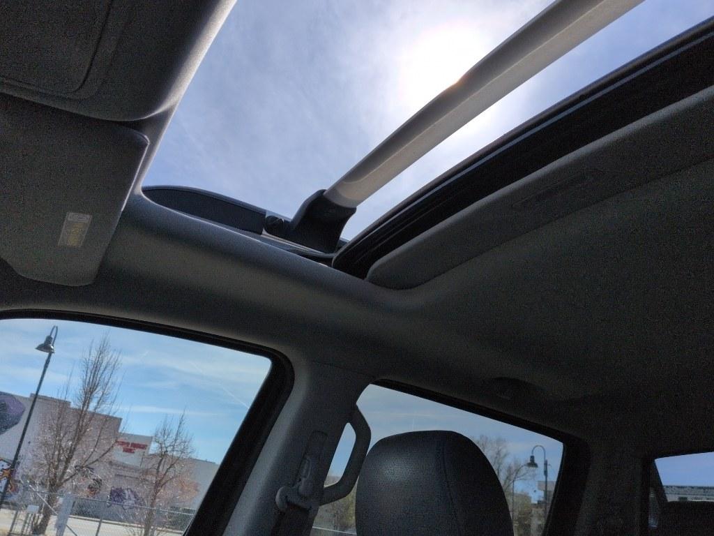 2007 GRAY Honda Ridgeline RTL (2HJYK16597H) with an V6, 3.5L engine, Automatic transmission, located at 10890 W. Colfax Ave., Lakewood, CO, 80215, (303) 274-7692, 39.739914, -105.120132 - Photo#17