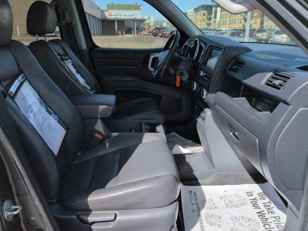 2007 GRAY Honda Ridgeline RTL (2HJYK16597H) with an V6, 3.5L engine, Automatic transmission, located at 10890 W. Colfax Ave., Lakewood, CO, 80215, (303) 274-7692, 39.739914, -105.120132 - Photo#21