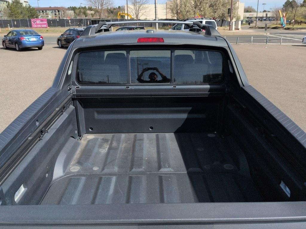 2007 GRAY Honda Ridgeline RTL (2HJYK16597H) with an V6, 3.5L engine, Automatic transmission, located at 10890 W. Colfax Ave., Lakewood, CO, 80215, (303) 274-7692, 39.739914, -105.120132 - Photo#24