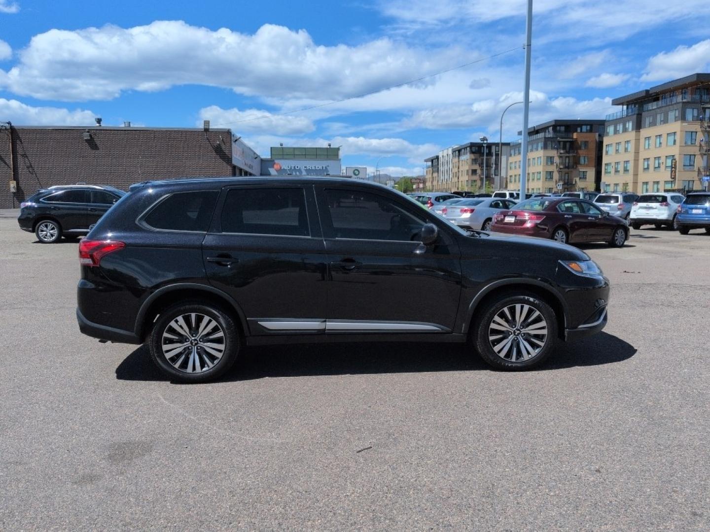 2019 BLACK Mitsubishi Outlander SEL AWD (JA4AZ3A30KZ) with an 4 Cyl, 2.4L engine, Automatic transmission, located at 10890 W. Colfax Ave., Lakewood, CO, 80215, (303) 274-7692, 39.739914, -105.120132- Photo#3