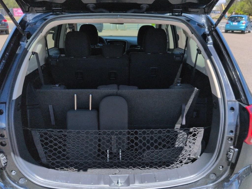 2019 BLACK Mitsubishi Outlander SEL AWD (JA4AZ3A30KZ) with an 4 Cyl, 2.4L engine, Automatic transmission, located at 10890 W. Colfax Ave., Lakewood, CO, 80215, (303) 274-7692, 39.739914, -105.120132 - Photo#23
