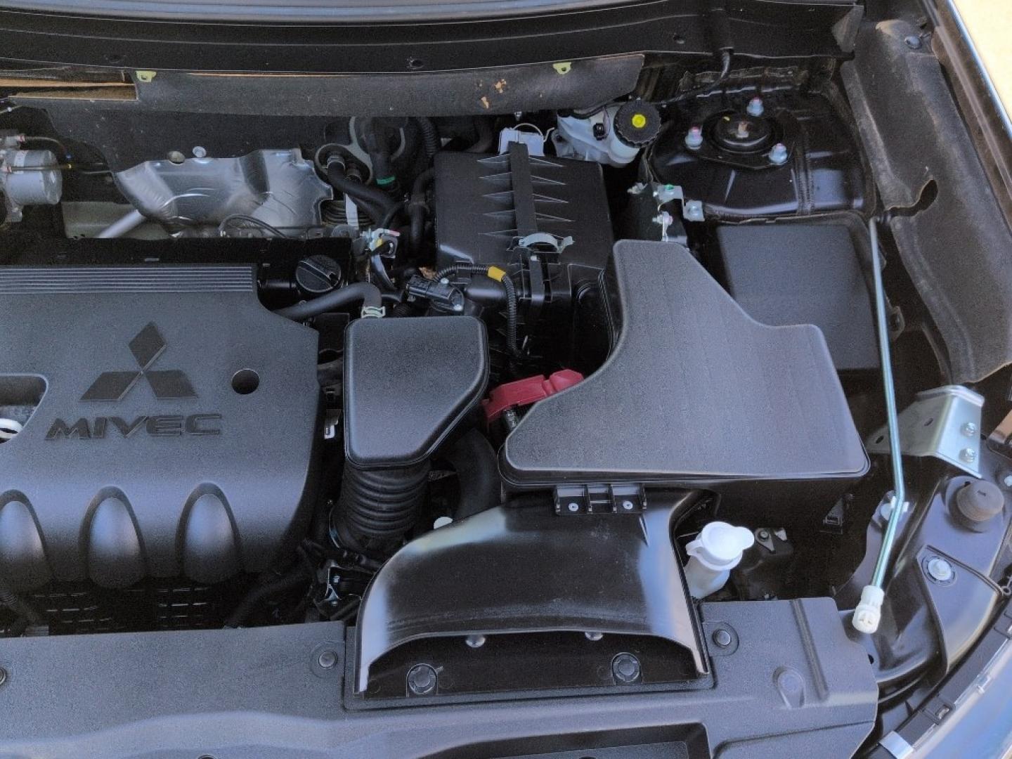 2019 BLACK Mitsubishi Outlander SEL AWD (JA4AZ3A30KZ) with an 4 Cyl, 2.4L engine, Automatic transmission, located at 10890 W. Colfax Ave., Lakewood, CO, 80215, (303) 274-7692, 39.739914, -105.120132- Photo#26