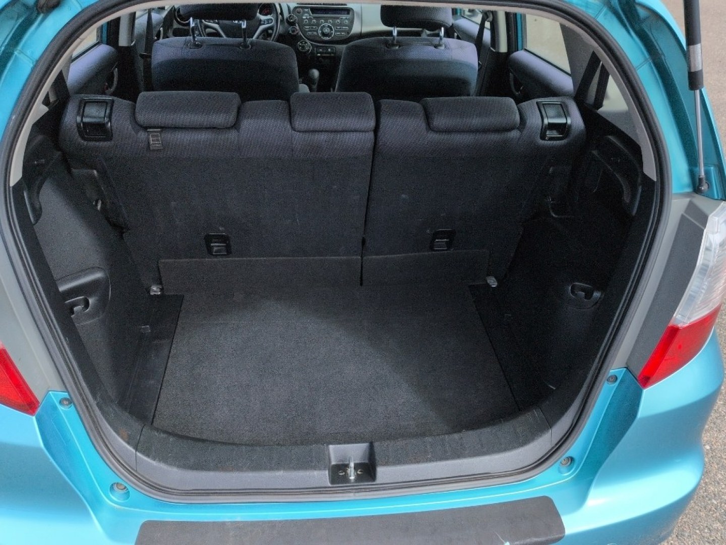 2013 TEAL Honda Fit Sport (JHMGE8H56DC) with an 4 Cyl, 1.5L engine, Automatic transmission, located at 10890 W. Colfax Ave., Lakewood, CO, 80215, (303) 274-7692, 39.739914, -105.120132 - Photo#20