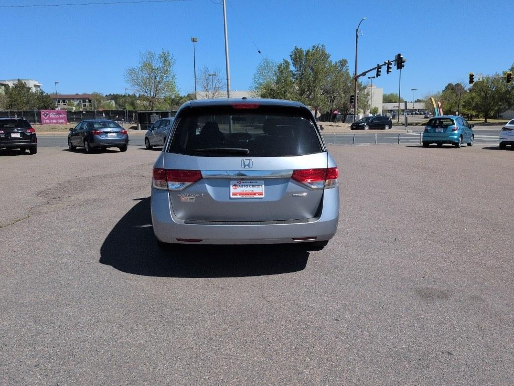 2016 GRAY Honda Odyssey SE (5FNRL5H32GB) with an V6, 3.5L engine, Automatic transmission, located at 10890 W. Colfax Ave., Lakewood, CO, 80215, (303) 274-7692, 39.739914, -105.120132 - Photo#5
