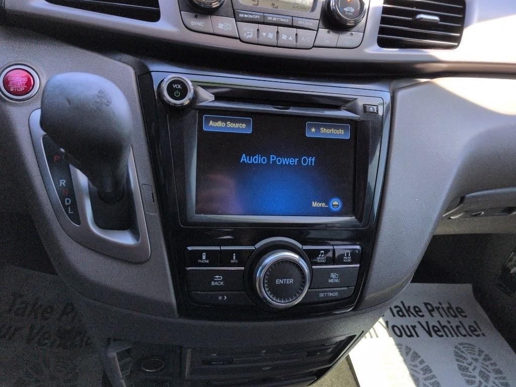 2016 GRAY Honda Odyssey SE (5FNRL5H32GB) with an V6, 3.5L engine, Automatic transmission, located at 10890 W. Colfax Ave., Lakewood, CO, 80215, (303) 274-7692, 39.739914, -105.120132 - Photo#12