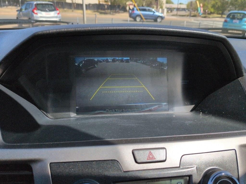 2016 GRAY Honda Odyssey SE (5FNRL5H32GB) with an V6, 3.5L engine, Automatic transmission, located at 10890 W. Colfax Ave., Lakewood, CO, 80215, (303) 274-7692, 39.739914, -105.120132 - Photo#14