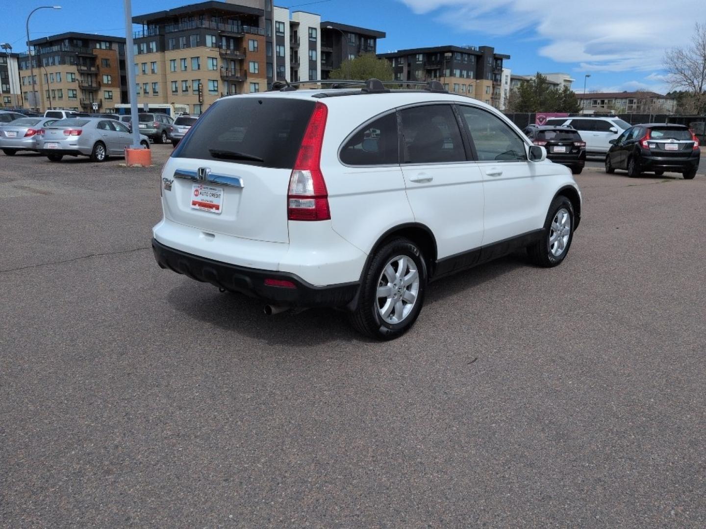 2008 WHITE Honda CR-V EX-L (5J6RE38748L) with an 4 Cyl, 2.4L engine, Automatic transmission, located at 10890 W. Colfax Ave., Lakewood, CO, 80215, (303) 274-7692, 39.739914, -105.120132 - Photo#4