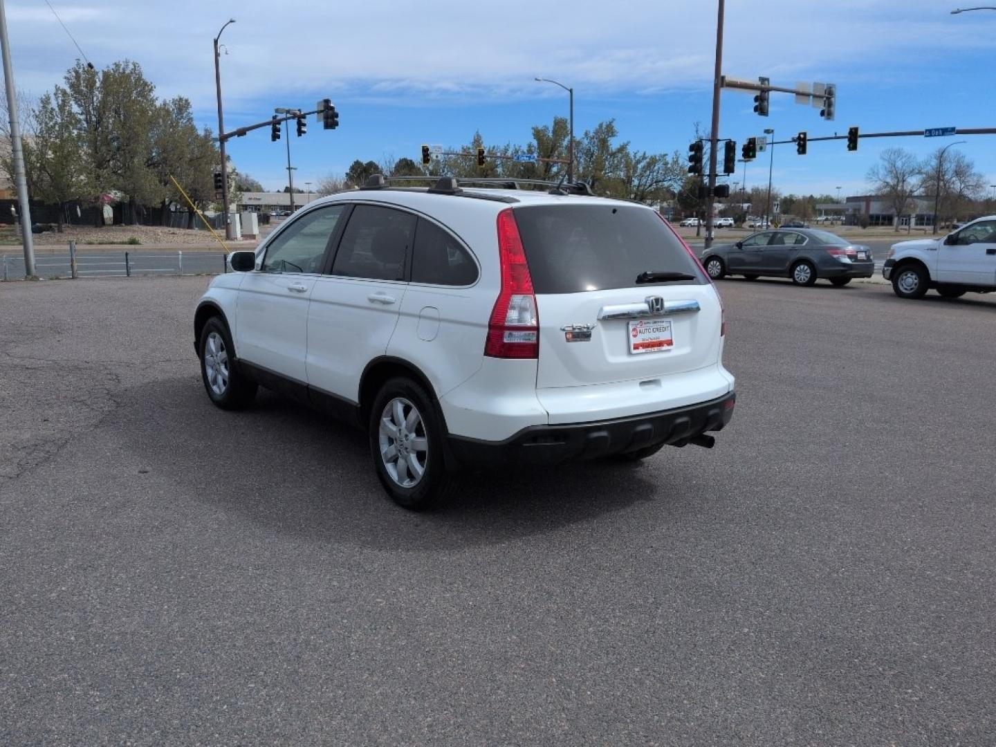 2008 WHITE Honda CR-V EX-L (5J6RE38748L) with an 4 Cyl, 2.4L engine, Automatic transmission, located at 10890 W. Colfax Ave., Lakewood, CO, 80215, (303) 274-7692, 39.739914, -105.120132 - Photo#6