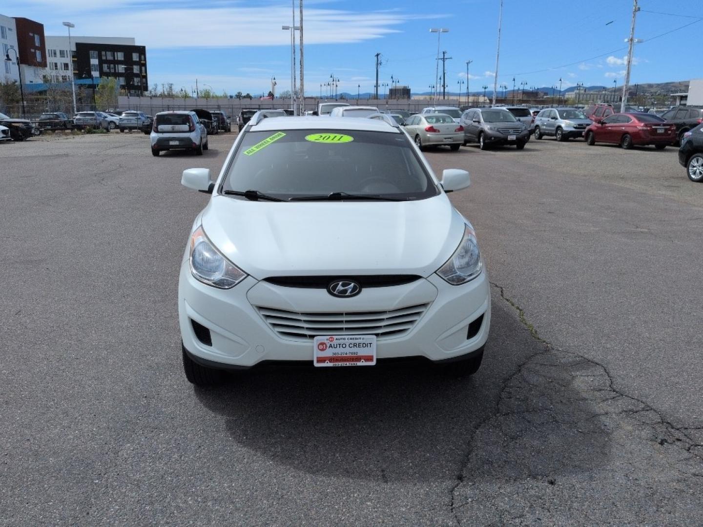 2011 WHITE Hyundai Tucson LIMITED AUTO AWD (KM8JUCAC4BU) with an 4 Cyl, 2.4L engine, Automatic transmission, located at 10890 W. Colfax Ave., Lakewood, CO, 80215, (303) 274-7692, 39.739914, -105.120132 - Photo#1