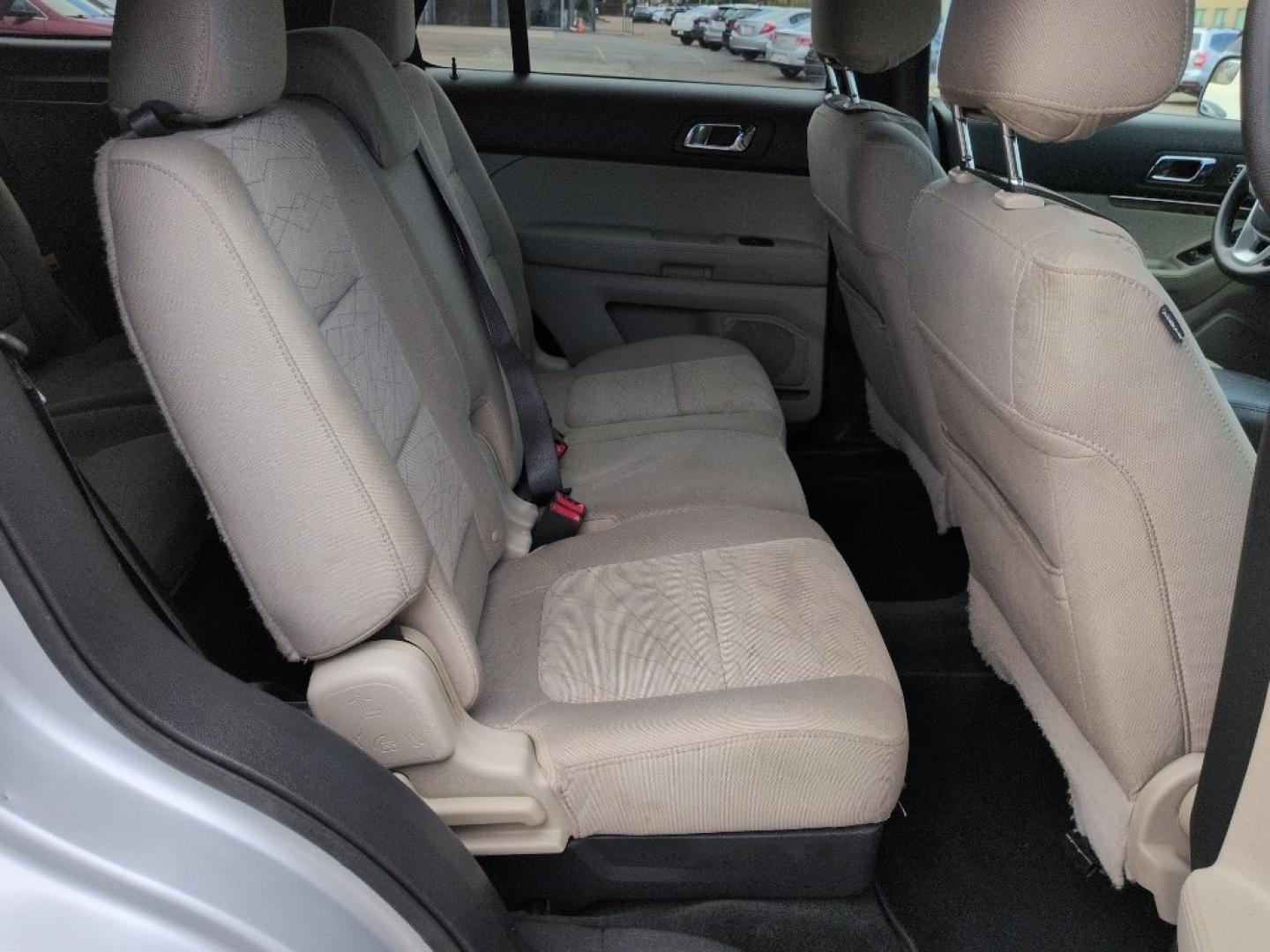 2015 SILVER Ford Explorer Base (1FM5K8B85FG) with an V6, 3.5L engine, Automatic transmission, located at 10890 W. Colfax Ave., Lakewood, CO, 80215, (303) 274-7692, 39.739914, -105.120132- Photo#20