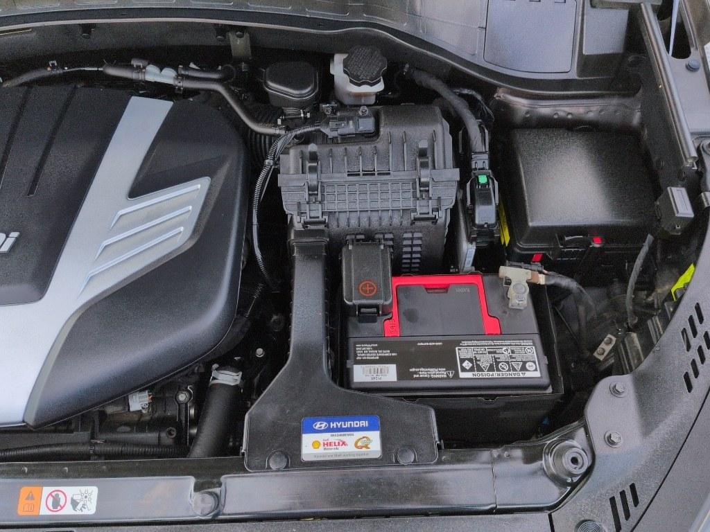 2017 BROWN Hyundai Santa Fe XL Limited (KM8SRDHF9HU) with an V6, 3.3L engine, Automatic transmission, located at 10890 W. Colfax Ave., Lakewood, CO, 80215, (303) 274-7692, 39.739914, -105.120132 - Photo#32