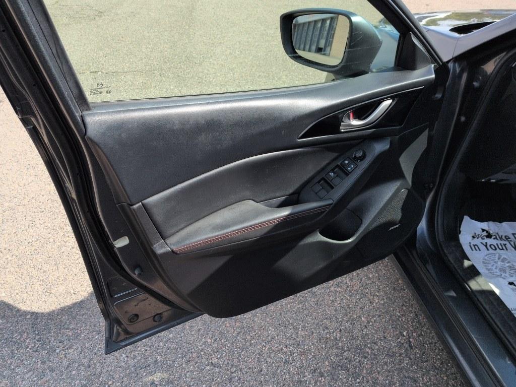 2016 GRAY Mazda Mazda3 i Grand Touring (3MZBM1N72GM) with an 4 Cyl, 2.0L engine, Automatic transmission, located at 10890 W. Colfax Ave., Lakewood, CO, 80215, (303) 274-7692, 39.739914, -105.120132 - Photo#8