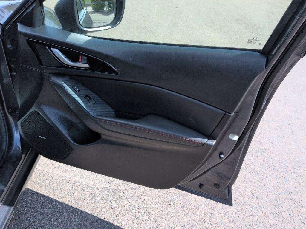 2016 GRAY Mazda Mazda3 i Grand Touring (3MZBM1N72GM) with an 4 Cyl, 2.0L engine, Automatic transmission, located at 10890 W. Colfax Ave., Lakewood, CO, 80215, (303) 274-7692, 39.739914, -105.120132 - Photo#18