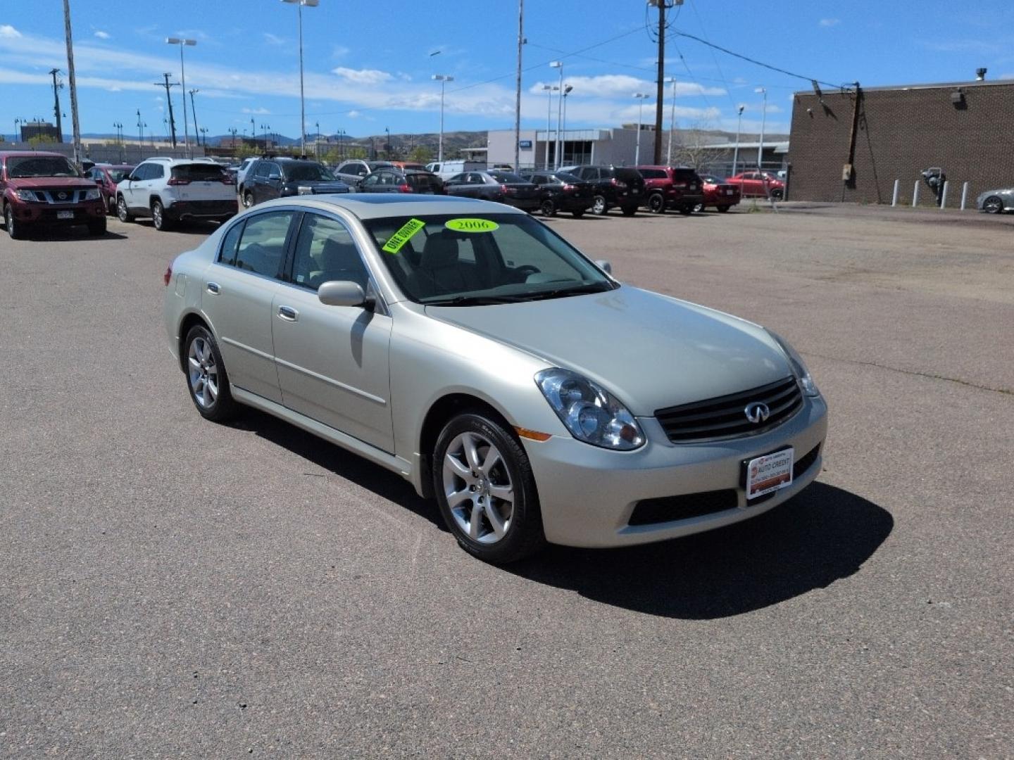 2006 GOLD INFINITI G35 Base (JNKCV51F26M) with an V6, 3.5L engine, Automatic transmission, located at 10890 W. Colfax Ave., Lakewood, CO, 80215, (303) 274-7692, 39.739914, -105.120132 - Photo#2
