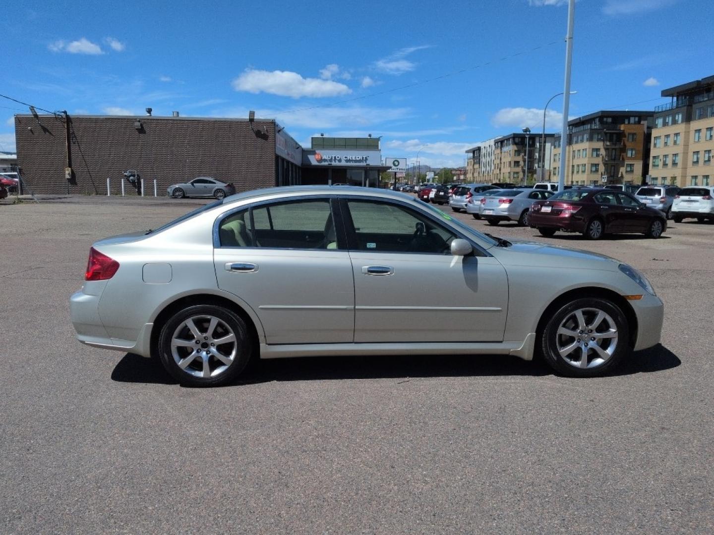 2006 GOLD INFINITI G35 Base (JNKCV51F26M) with an V6, 3.5L engine, Automatic transmission, located at 10890 W. Colfax Ave., Lakewood, CO, 80215, (303) 274-7692, 39.739914, -105.120132 - Photo#3