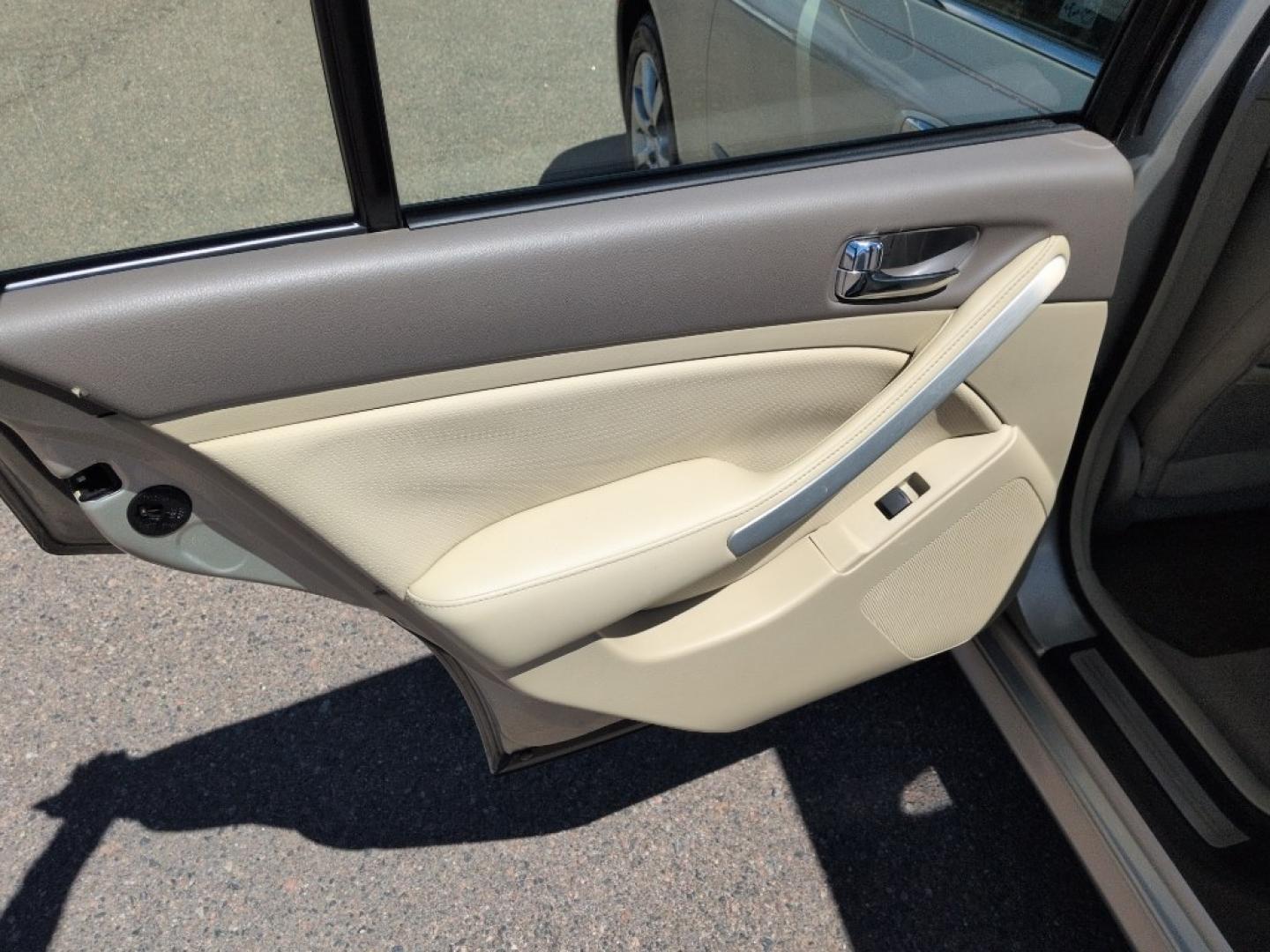 2006 GOLD INFINITI G35 Base (JNKCV51F26M) with an V6, 3.5L engine, Automatic transmission, located at 10890 W. Colfax Ave., Lakewood, CO, 80215, (303) 274-7692, 39.739914, -105.120132 - Photo#16