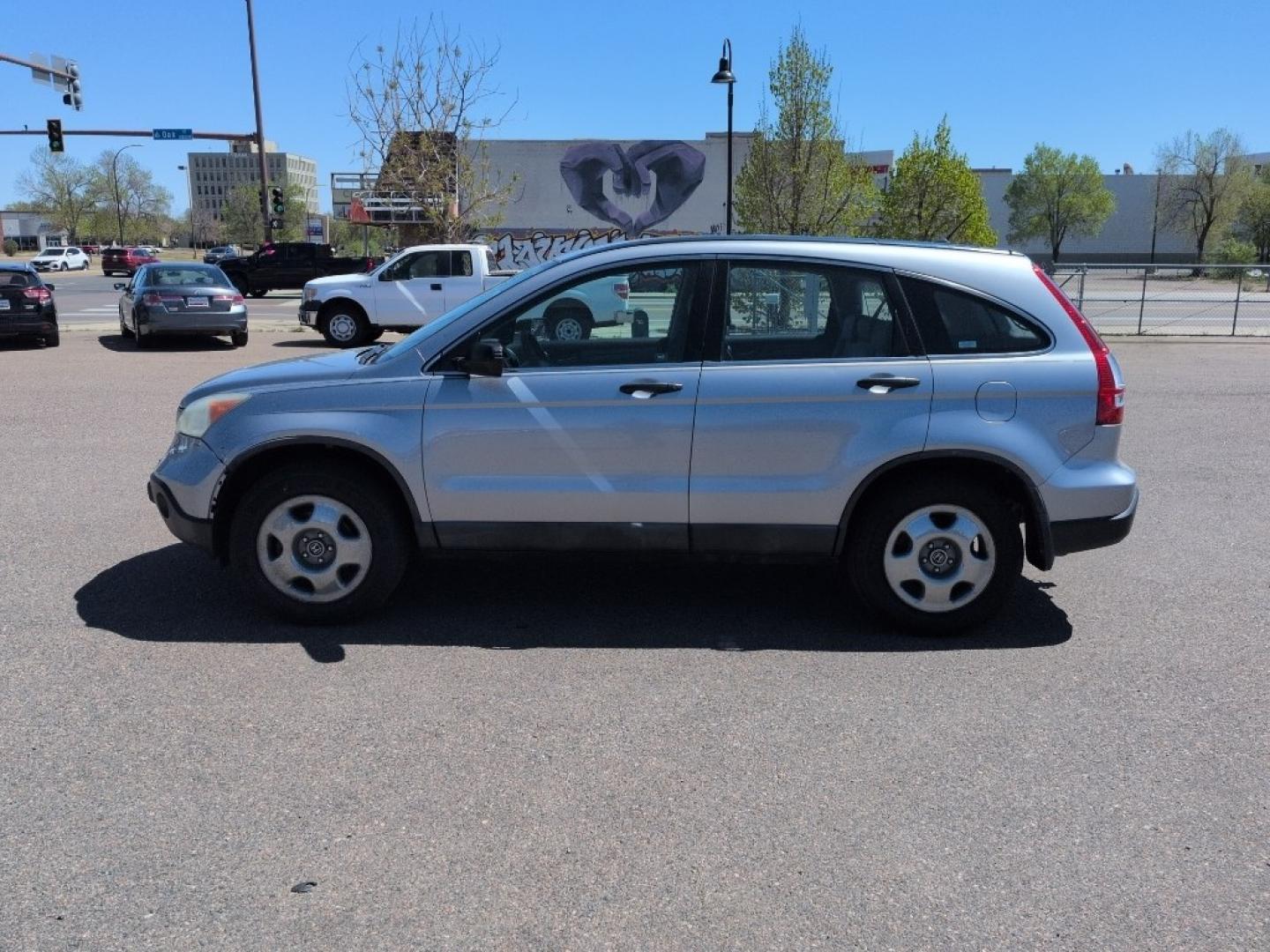 2008 SILVER Honda CR-V LX (3CZRE38368G) with an 4 Cyl, 2.4L engine, Automatic transmission, located at 10890 W. Colfax Ave., Lakewood, CO, 80215, (303) 274-7692, 39.739914, -105.120132 - Photo#7
