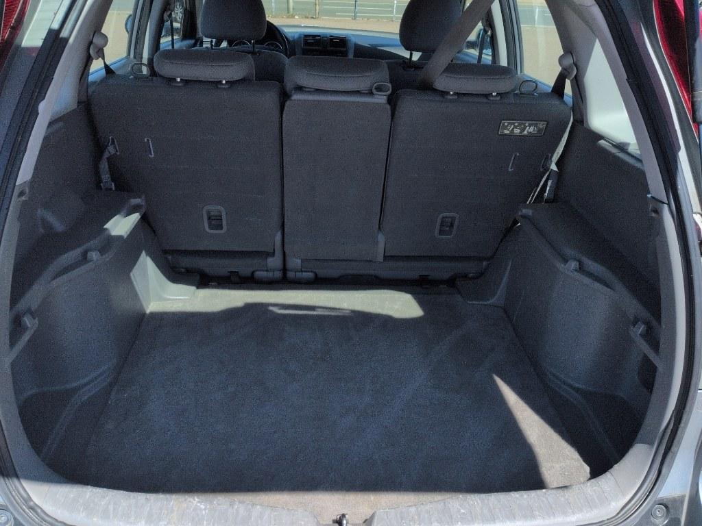2008 SILVER Honda CR-V LX (3CZRE38368G) with an 4 Cyl, 2.4L engine, Automatic transmission, located at 10890 W. Colfax Ave., Lakewood, CO, 80215, (303) 274-7692, 39.739914, -105.120132 - Photo#20