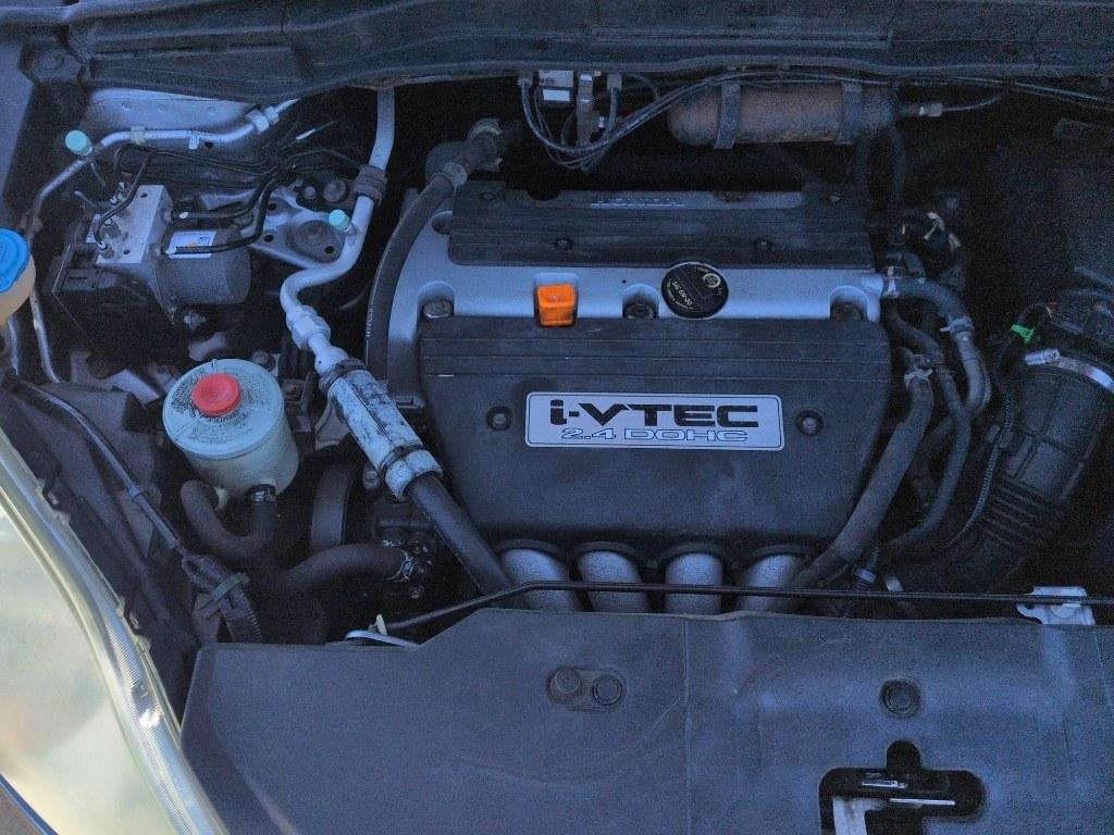 2008 SILVER Honda CR-V LX (3CZRE38368G) with an 4 Cyl, 2.4L engine, Automatic transmission, located at 10890 W. Colfax Ave., Lakewood, CO, 80215, (303) 274-7692, 39.739914, -105.120132 - Photo#22