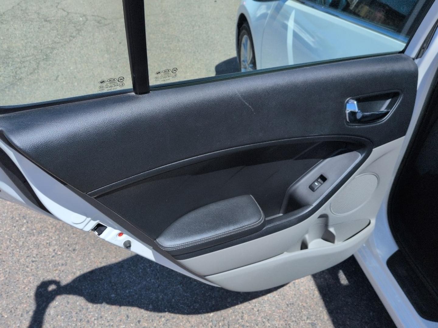 2015 WHITE Kia Forte5 EX (KNAFX5A85F5) with an 4 Cyl, 2.0L engine, Automatic transmission, located at 10890 W. Colfax Ave., Lakewood, CO, 80215, (303) 274-7692, 39.739914, -105.120132 - Photo#14