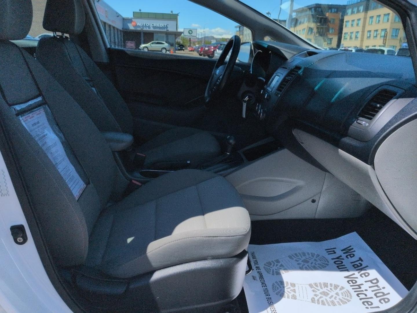 2015 WHITE Kia Forte5 EX (KNAFX5A85F5) with an 4 Cyl, 2.0L engine, Automatic transmission, located at 10890 W. Colfax Ave., Lakewood, CO, 80215, (303) 274-7692, 39.739914, -105.120132 - Photo#17
