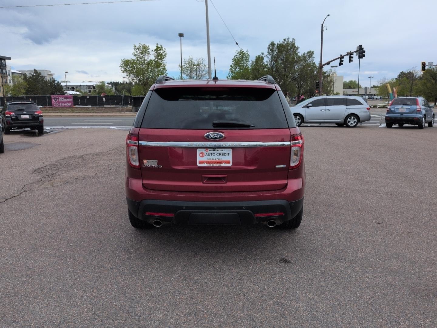 2014 RED Ford Explorer Limited (1FM5K8F8XEG) with an V6, 3.5L engine, Automatic transmission, located at 10890 W. Colfax Ave., Lakewood, CO, 80215, (303) 274-7692, 39.739914, -105.120132- Photo#5