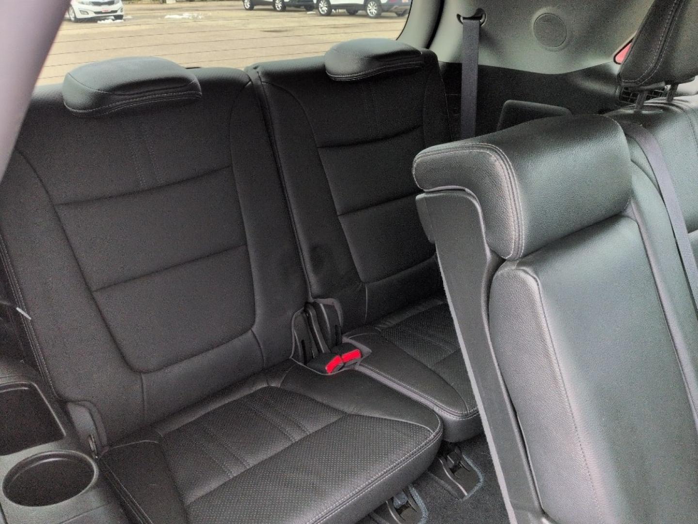 2012 SILVER Kia Sorento EX V6 4WD (5XYKUDA29CG) with an V6, 3.5L engine, Automatic transmission, located at 10890 W. Colfax Ave., Lakewood, CO, 80215, (303) 274-7692, 39.739914, -105.120132 - Photo#22