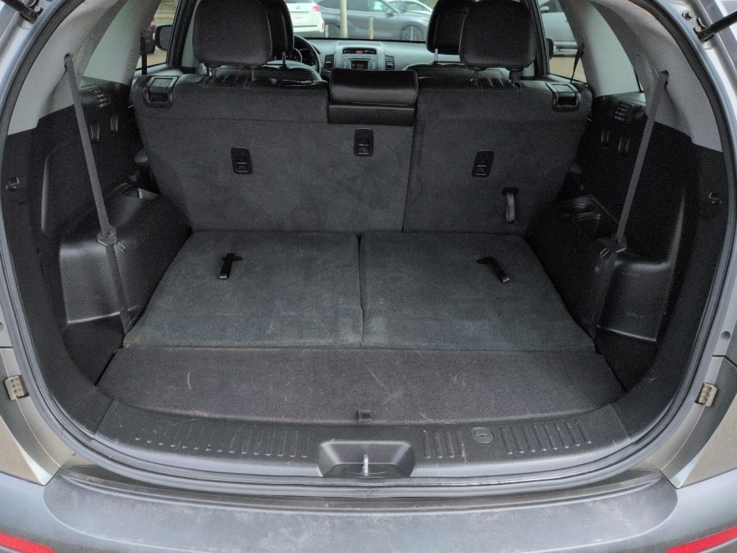 2012 SILVER Kia Sorento EX V6 4WD (5XYKUDA29CG) with an V6, 3.5L engine, Automatic transmission, located at 10890 W. Colfax Ave., Lakewood, CO, 80215, (303) 274-7692, 39.739914, -105.120132 - Photo#24