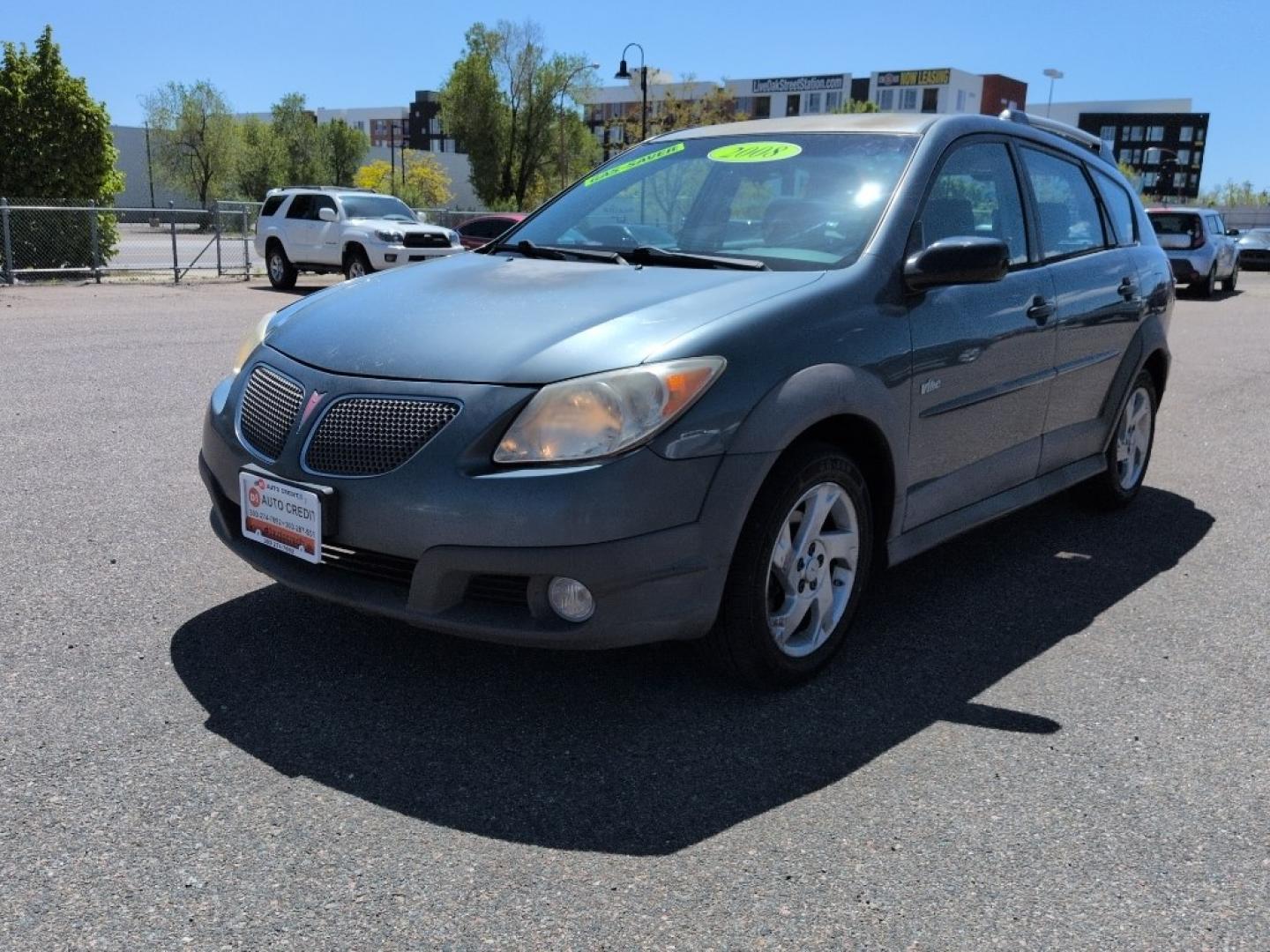 2008 GRAY Pontiac Vibe Base (5Y2SL65818Z) with an 4 Cyl, 1.8L engine, Automatic transmission, located at 10890 W. Colfax Ave., Lakewood, CO, 80215, (303) 274-7692, 39.739914, -105.120132 - Photo#0