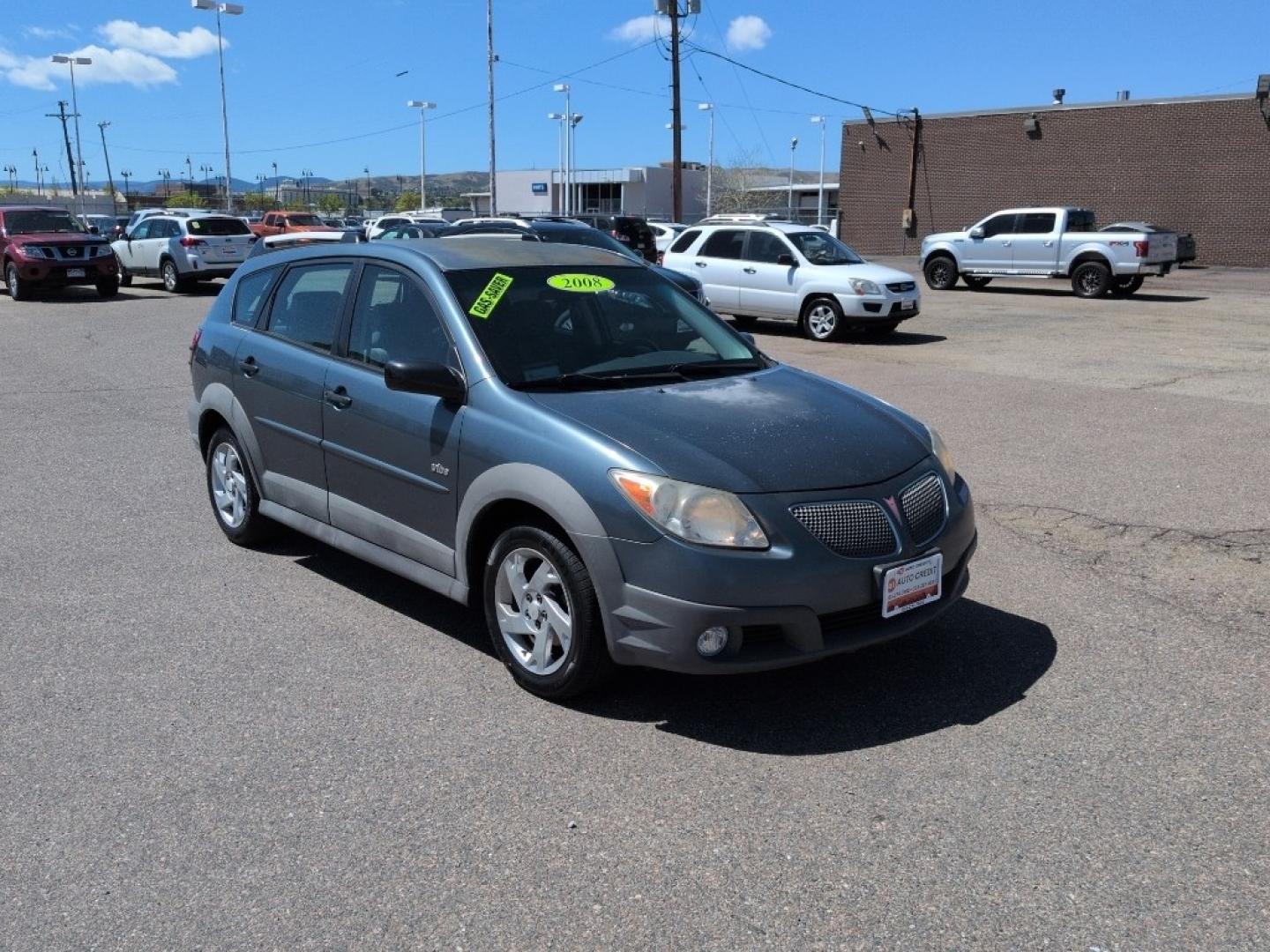 2008 GRAY Pontiac Vibe Base (5Y2SL65818Z) with an 4 Cyl, 1.8L engine, Automatic transmission, located at 10890 W. Colfax Ave., Lakewood, CO, 80215, (303) 274-7692, 39.739914, -105.120132 - Photo#2