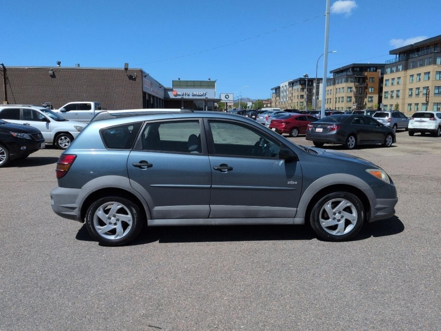 2008 GRAY Pontiac Vibe Base (5Y2SL65818Z) with an 4 Cyl, 1.8L engine, Automatic transmission, located at 10890 W. Colfax Ave., Lakewood, CO, 80215, (303) 274-7692, 39.739914, -105.120132 - Photo#3